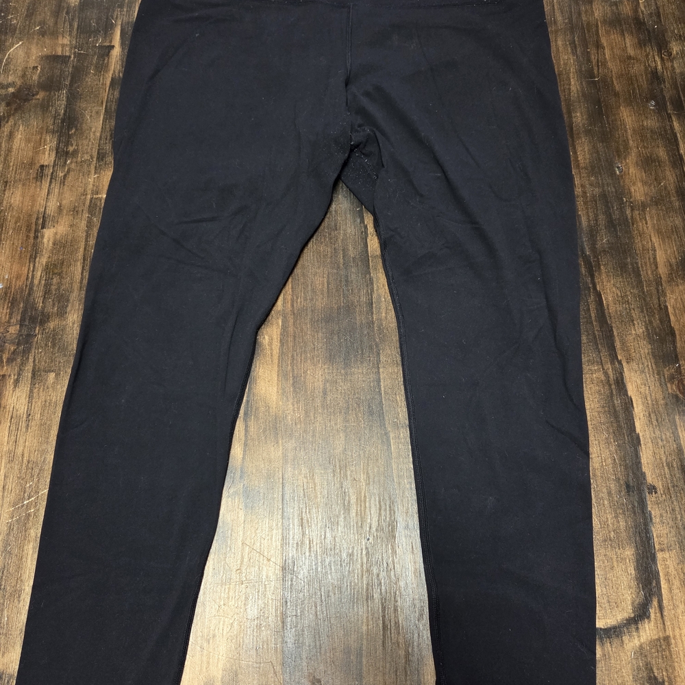 TNA Classic Black Leggings
